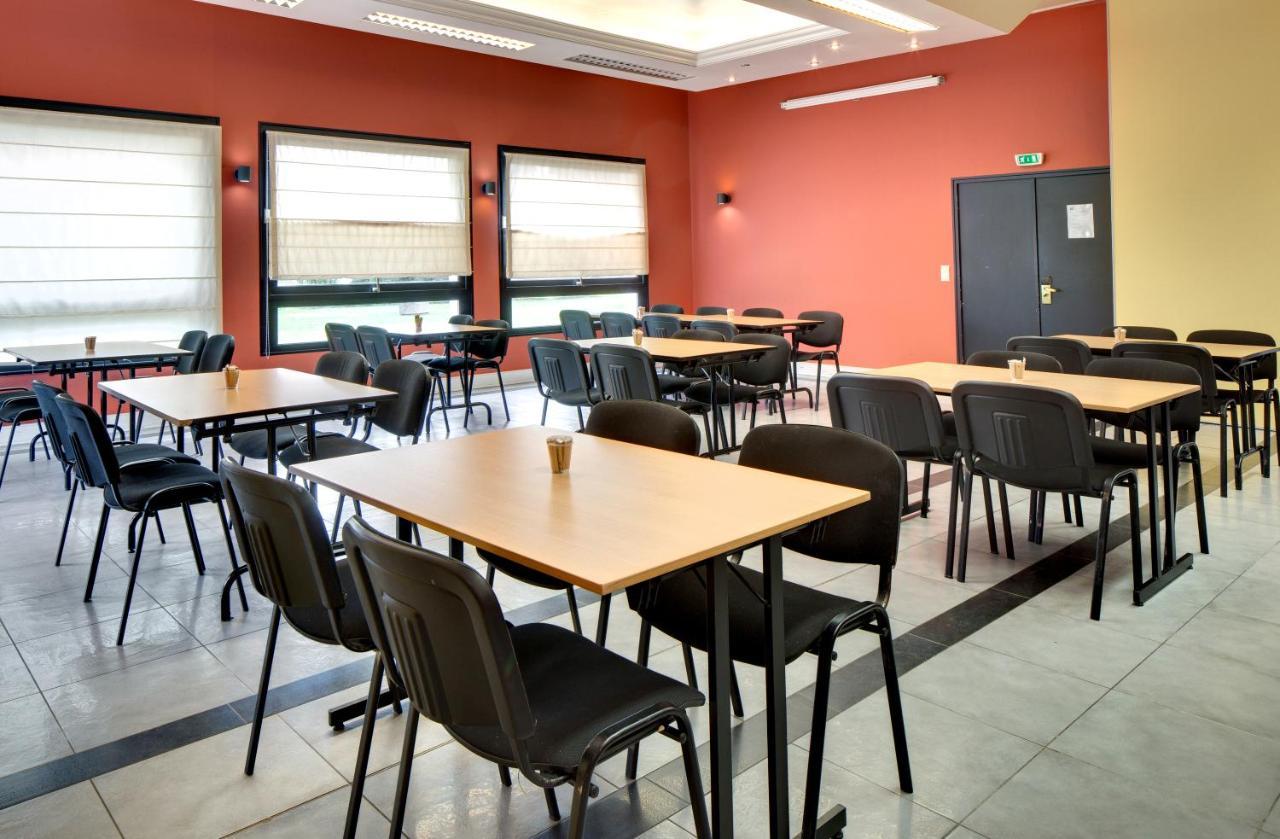 Hotel Ibis Styles Auxerre Nord Exteriör bild