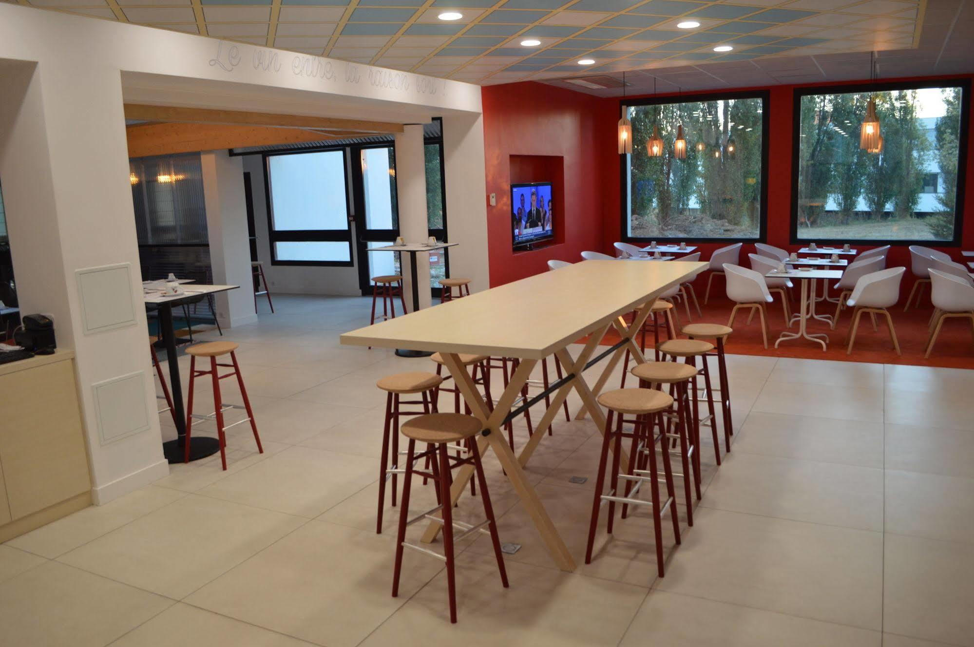Hotel Ibis Styles Auxerre Nord Exteriör bild